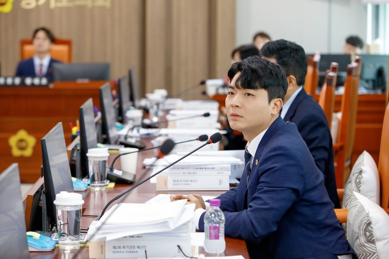데이터·참여·AI로 무장한 ‘디지털 ...