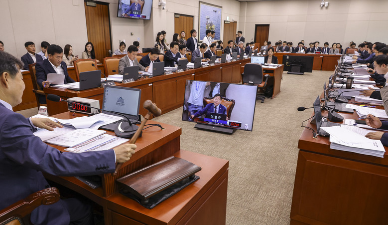 해킹사태 KT·산재 건설사대표 국감증...