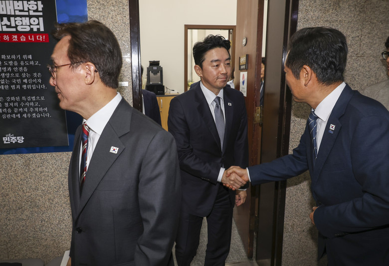 당정대 "금융위·금감원 현행 유지…정...