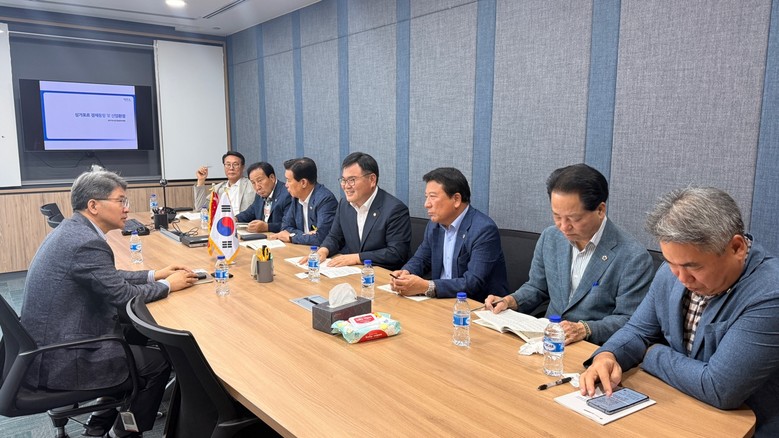 도의회 경제환경위, 싱가포르에서 미래...