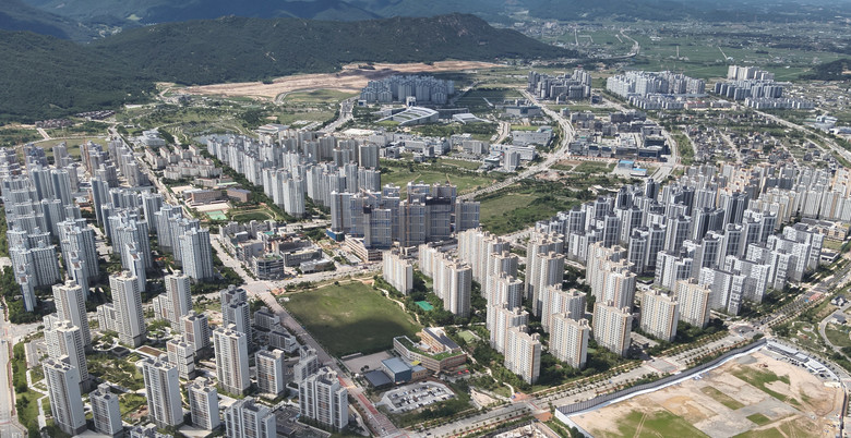 충남건설본부, 공사대금 185억원 신...