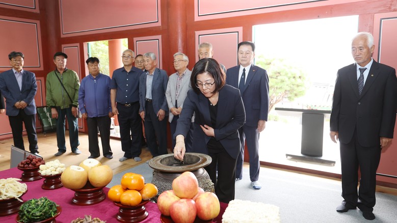 안성시, 추석맞이 무연고자·독립항쟁가...