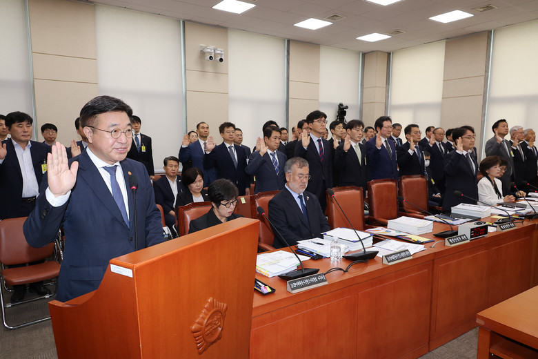 윤호중 행정안전부 장관 "캄보디아 경...