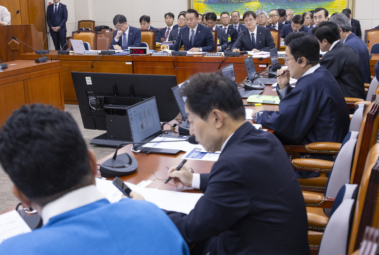 금감원장, 민중기 특검 주식의혹에 "...