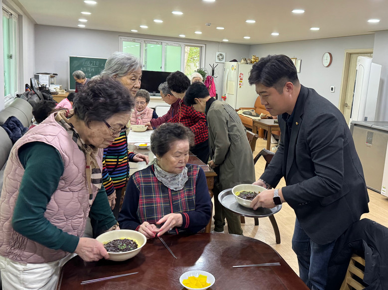 수원시의회 김동은 대표의원, ‘짜장면...