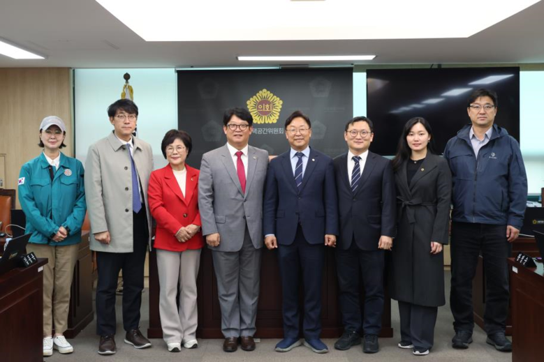 “서울시의회 AI 경쟁력 강화 특위,...