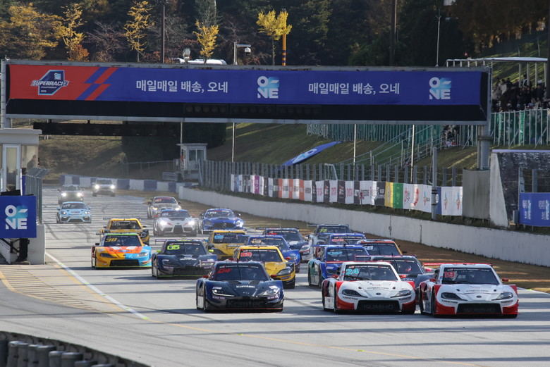 GT4 필킴 7라운드 우승, 김화랑 2025 시즌 우승해