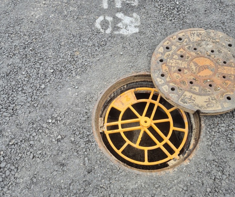 맨홀추락방지망 설치로 시민안전 구현