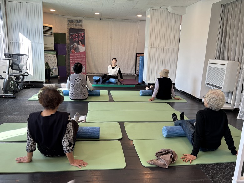 강화군노인복지관, 근 관절 질환 운동...