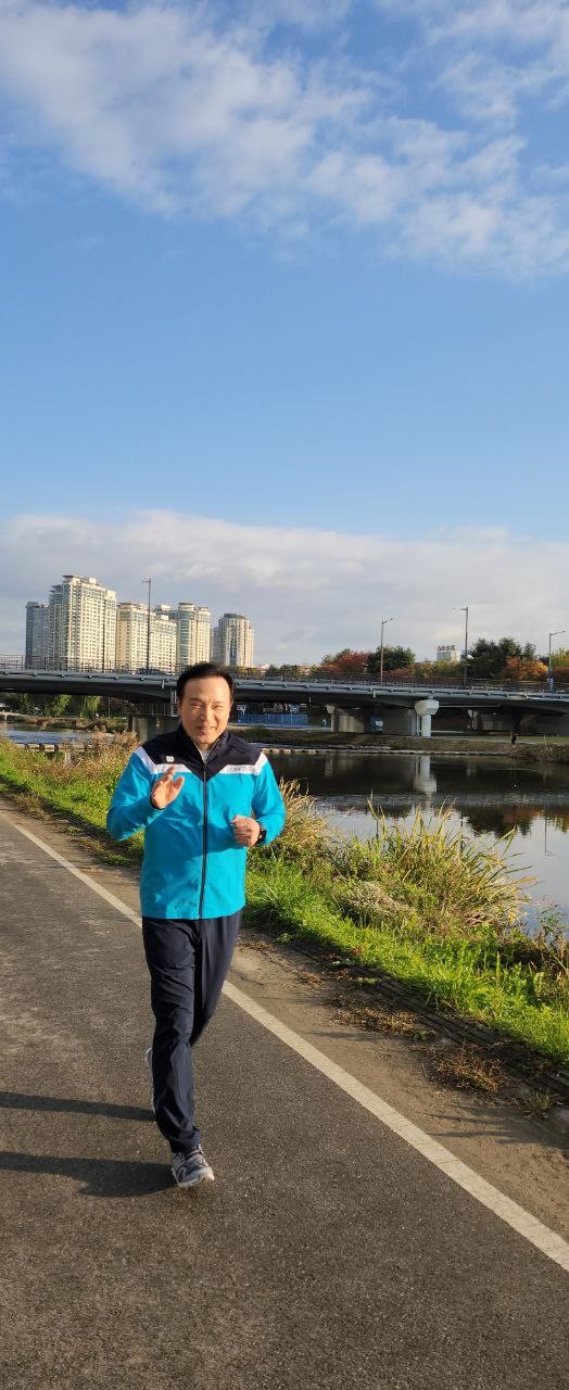 임태희 교육감도 뛰었다… ‘하이러닝’...