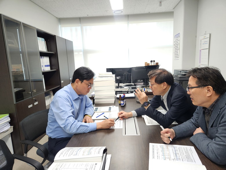 이용욱 의원, 사회적경제 2026년 ...