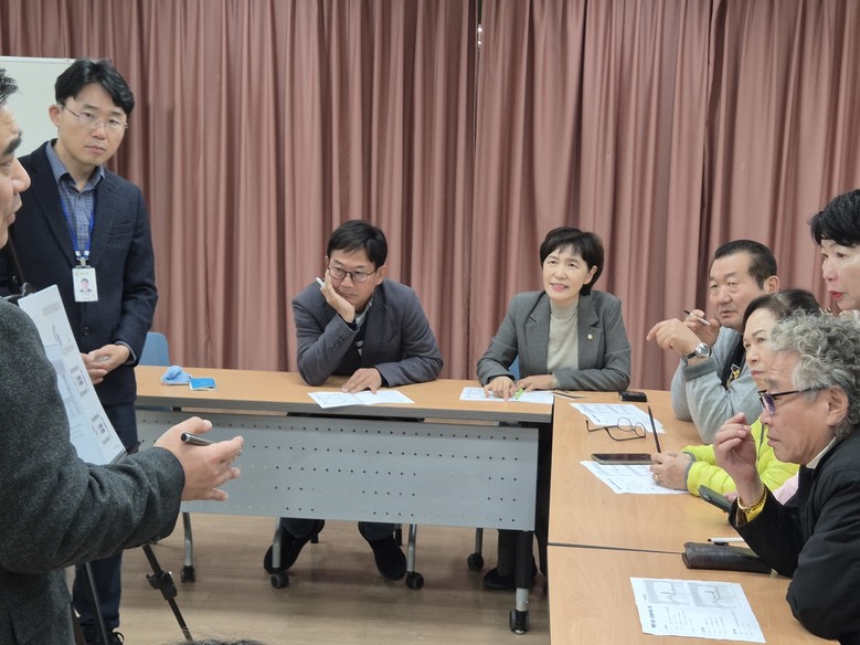 수원시의회 보건복지위 부위원장 사정희...