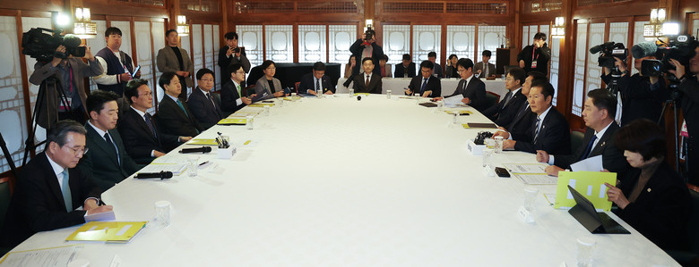 강훈식 대통령 비서실장 "배당소득 분...