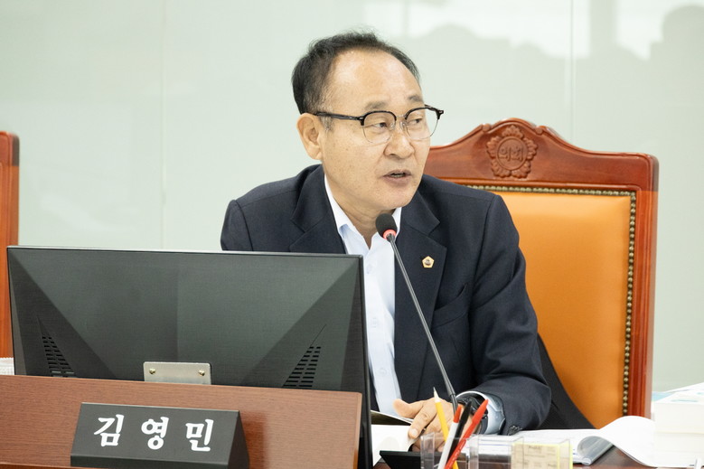 김영민 의원, 버스요금 올랐는데 버스...