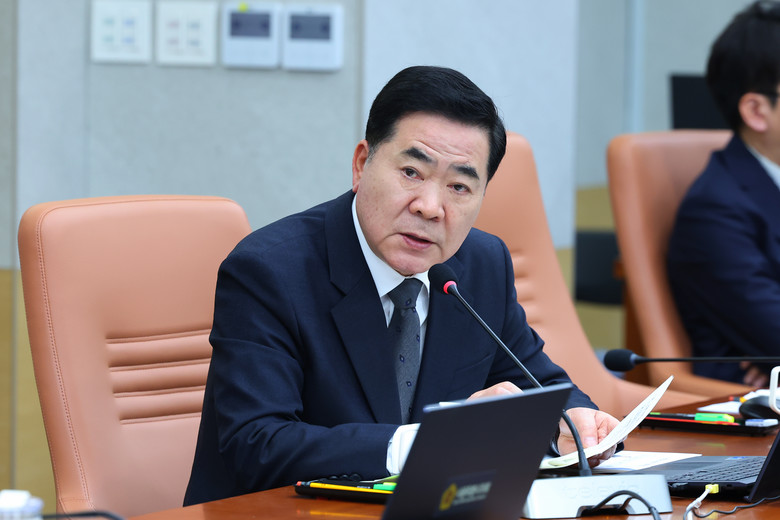 존재하지만, 기록되지 않는 사람들… ...