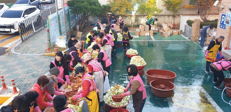 목동, 이웃사랑 김장 나눔 행사 개최...