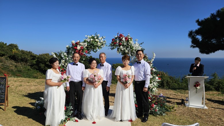 ‘웨딩·휴양섬’ 지심도, 마지막 황혼 부부 사랑의 결실 선사
