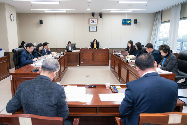 용인특례시의회 경제환경위원회, 구청 ...