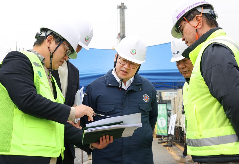 이장우 시장, 트램 2호선 공사 현장...