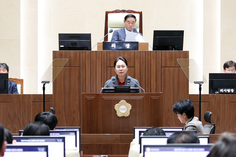 수원특례시의회 국미순 의원 “앞에서는...
