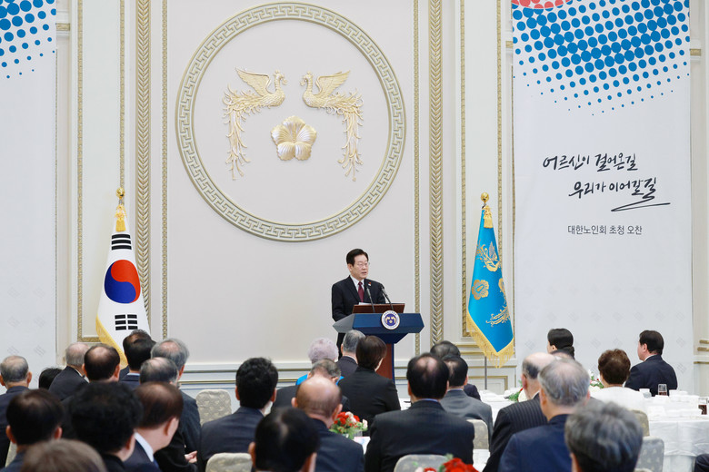 이재명 대통령 "산업·민주화 全과정 ...