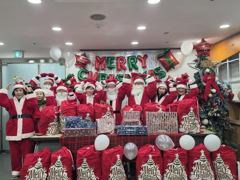 “독산 4동에 행복한 산타 출동”… ...