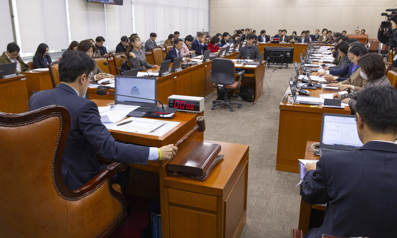 국회 보건복지위,아동수당법 통과 지...