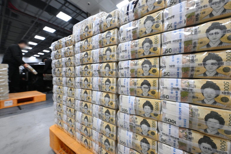 3분기 가계여윳돈 58조원, 7조원↑...