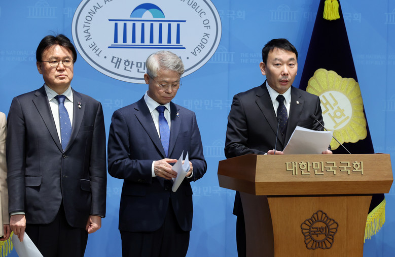 범여 의원들 "검사 보완수사권 불가…...