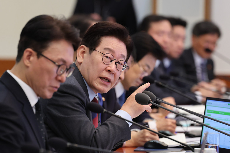 이재명 대통령 "유류 최고가격 지정 ...