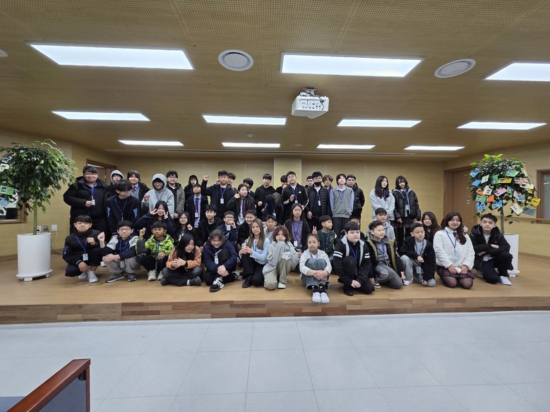 충남교육청, ‘충남다우리학교’ 첫 입...